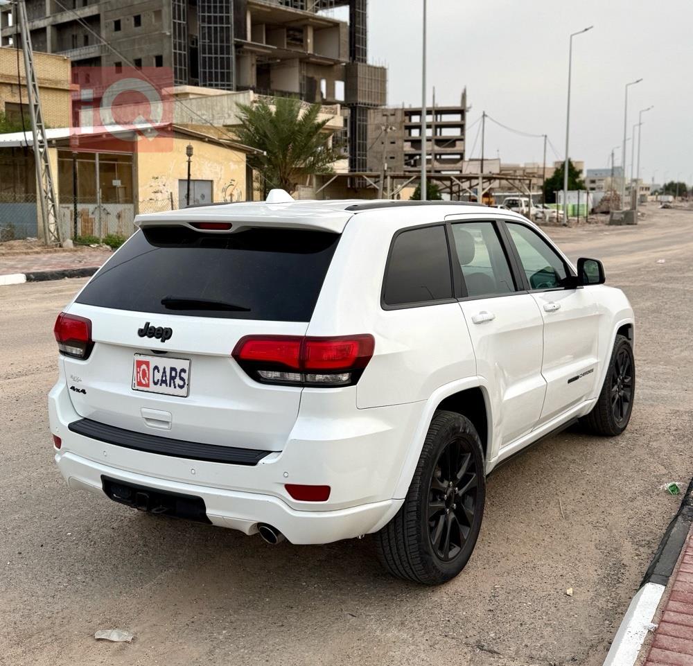 جيب جراند شيروكي